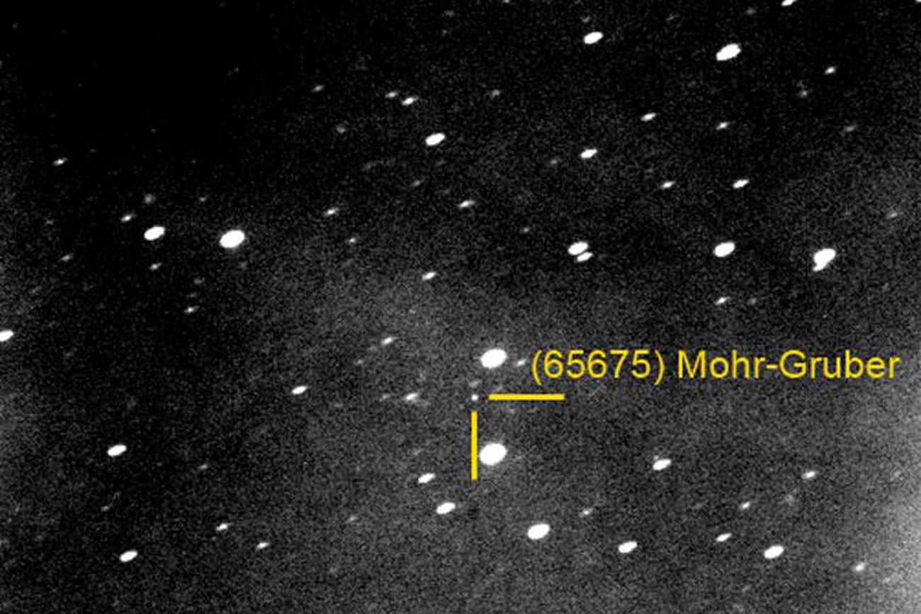 Unterwegs zwischen den Sternen des Sternbildes Jungfrau: der Asteroid (Nr. 65675) «Mohr-Gruber». Das Foto entstand am 31. März 2001 auf der Sternwarte Eschenberg in Winterthur. | mgr