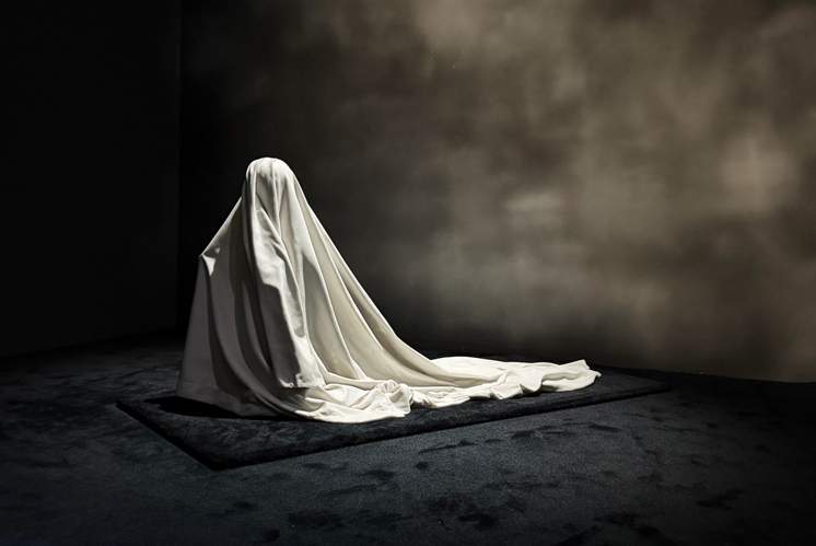 Vom Spiritismus zur Geisterjagd: die Entwicklung des Übernatürlichen Vom Spiritismus zur Geisterjagd: die Entwicklung des Übernatürlichen