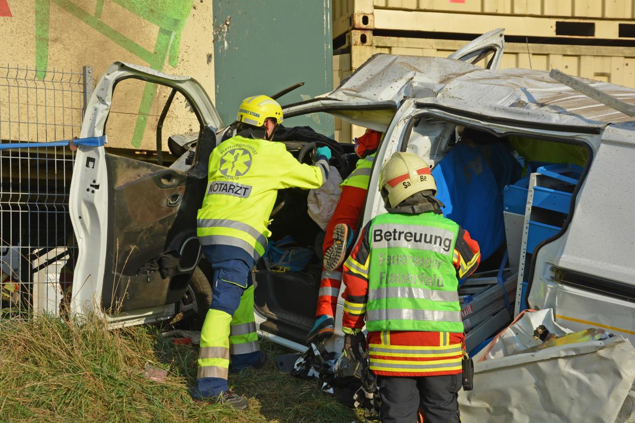 Bei traumatisierenden Ereignissen wie beispielsweise einem Unfall leistet das Care Team Thurgau seelsorgliche Unterstützung. (Bild: Symbolbild Kapo Thurgau)