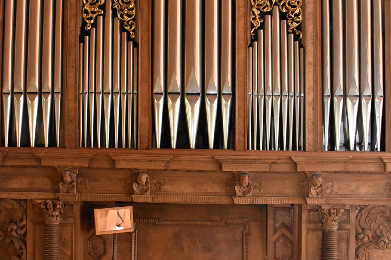 Die renovierte Schlosskapelle und die Orgel der evangelischen Kirche Hauptwil haben eine gemeinsame Vergangenheit. (Bilder: zVg/sal)