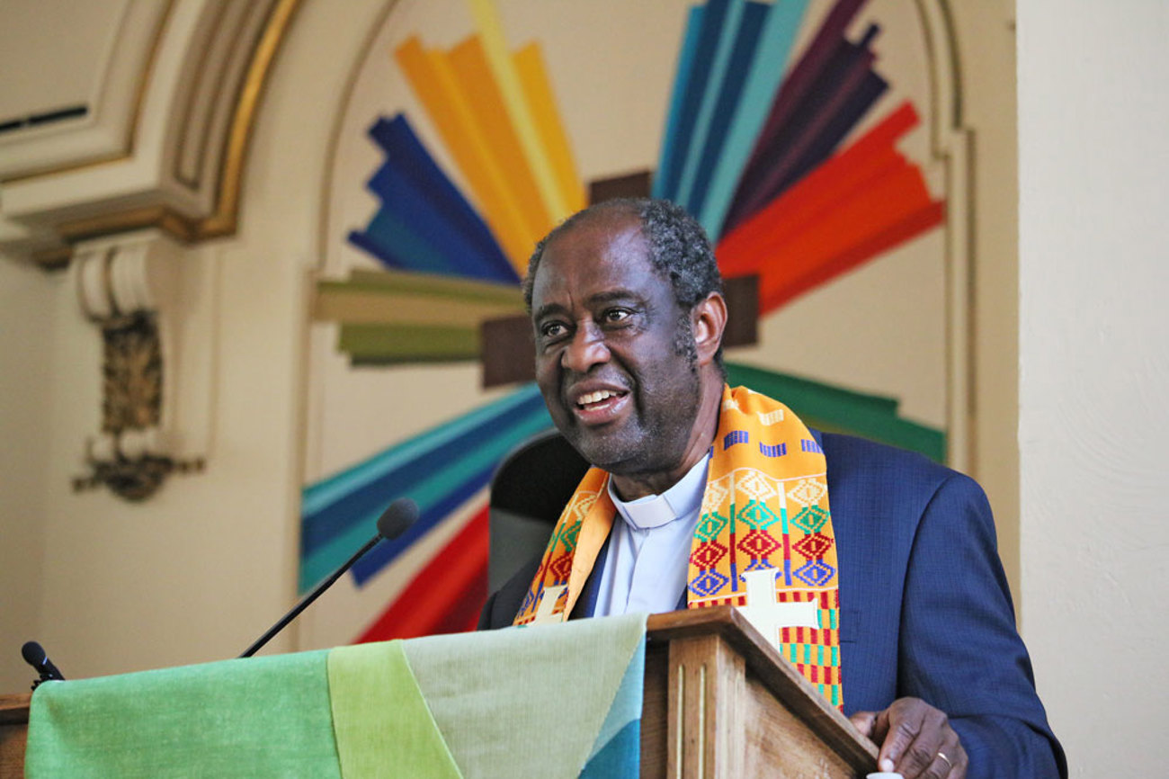 «Angesichts vieler Krisen und Ungerechtigkeiten ist es entscheidend, als Christen offen für Gottes Weckruf zu sein und konkrete Veränderungen anzustossen», sagt der aus Ghana stammende langjährige WGRK-Generalsekretär Setri Nyomi. | Foto: Kevin Snyman/epd «Angesichts vieler Krisen und Ungerechtigkeiten ist es entscheidend, als Christen offen für Gottes Weckruf zu sein und konkrete Veränderungen anzustossen», sagt der aus Ghana stammende langjährige WGRK-Generalsekretär Setri Nyomi. | Foto: Kevin Snyman/epd