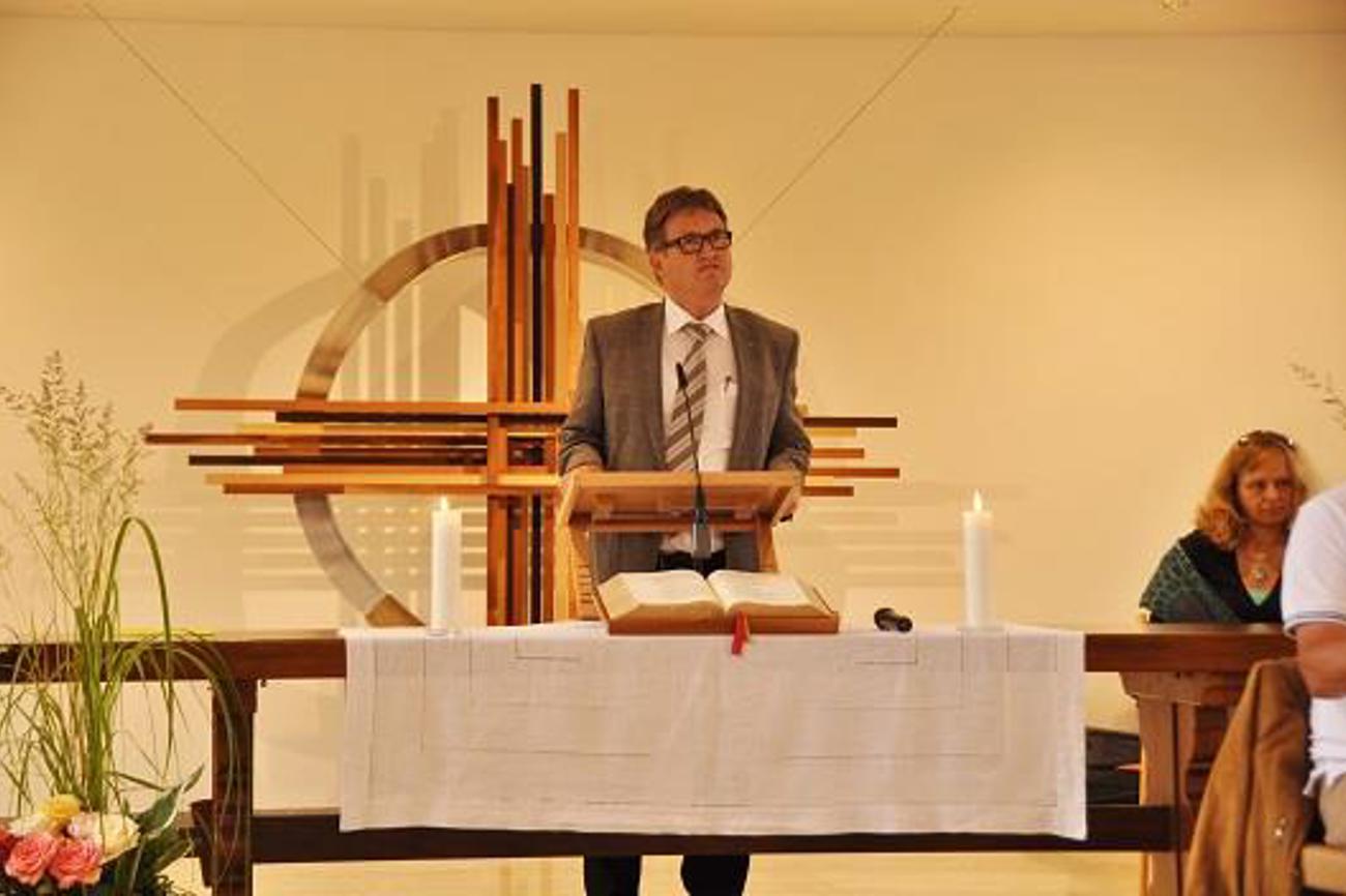 Kirchenpräsident Wilfried Bührer zeigte sich dankbar für die Vielfalt am BKT. (Bild: ekikon.de)