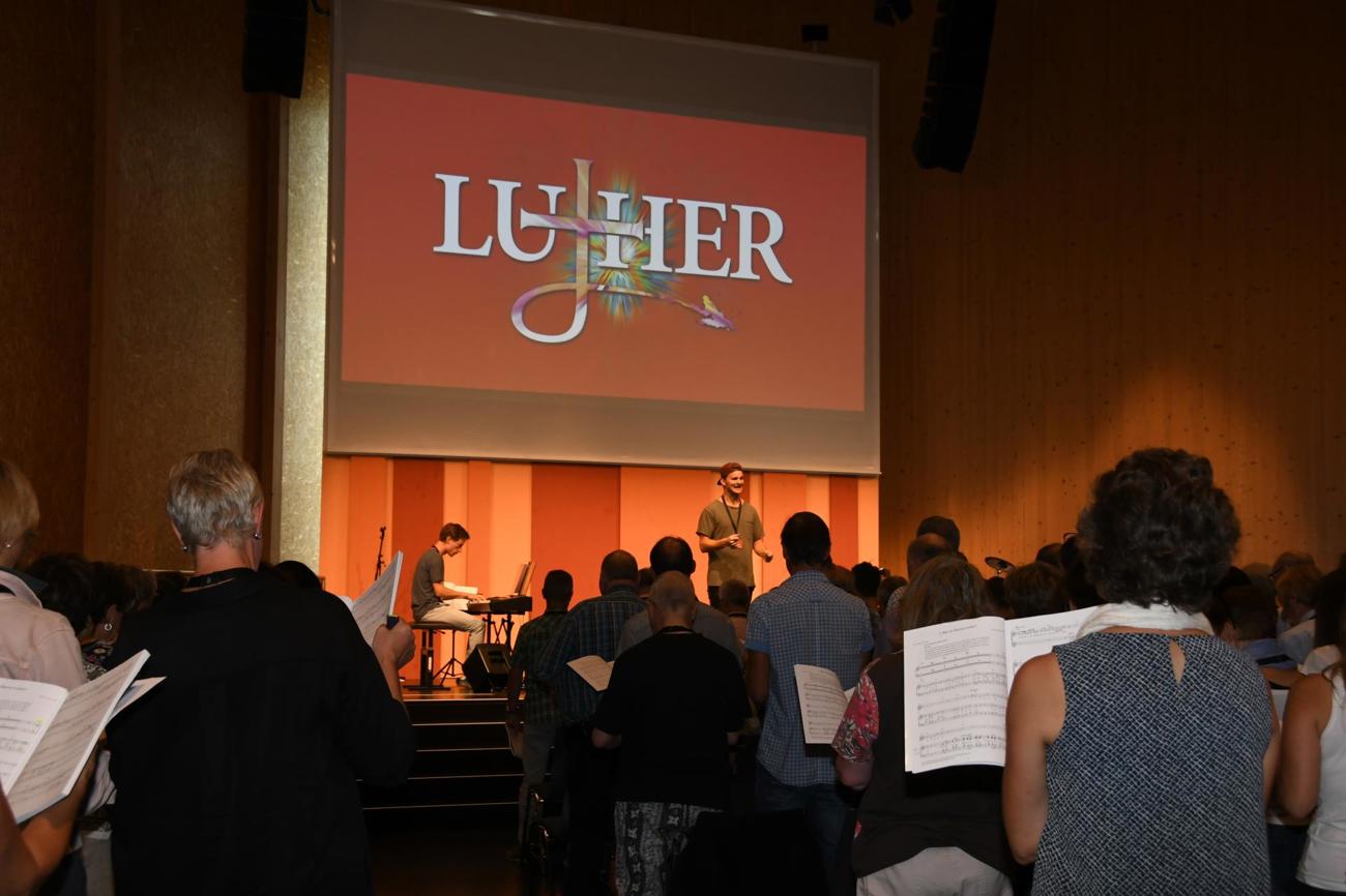 Die 300 Sängerinnen und Sänger proben intensiv für die Aufführungen des Luther-Oratoriums. (Bild: Katharina Meier)