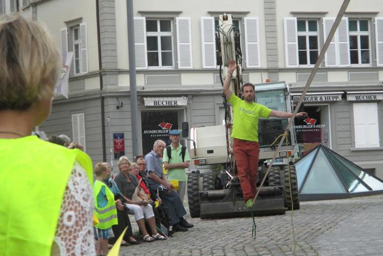 Prominente setzen Zeichen der Hoffnung